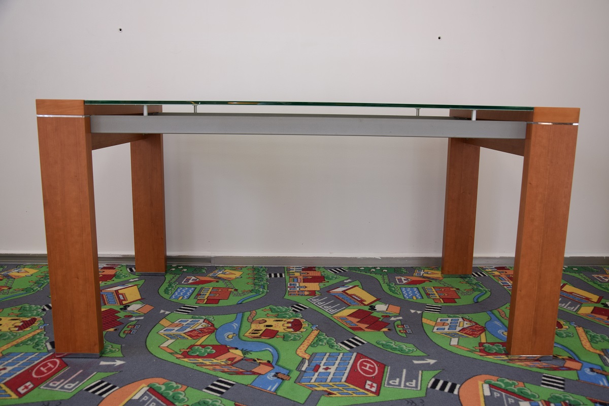 stół nierozkładany - jak nowy