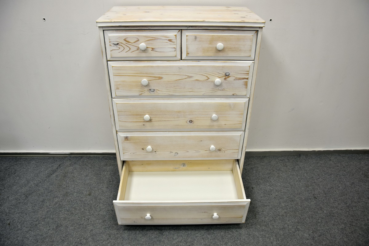 komoda sosnowa z szufladami - jak nowa