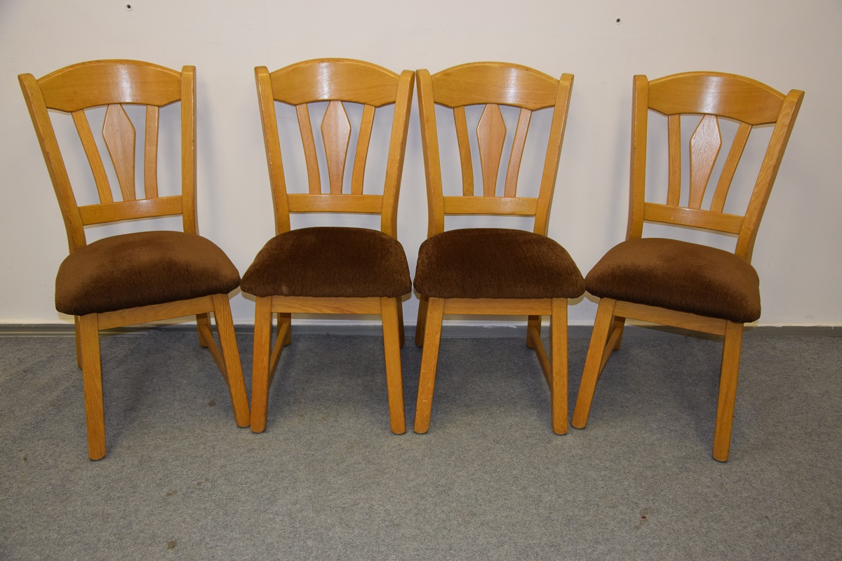 krzesła dębowe 2 sztuki - jak nowe