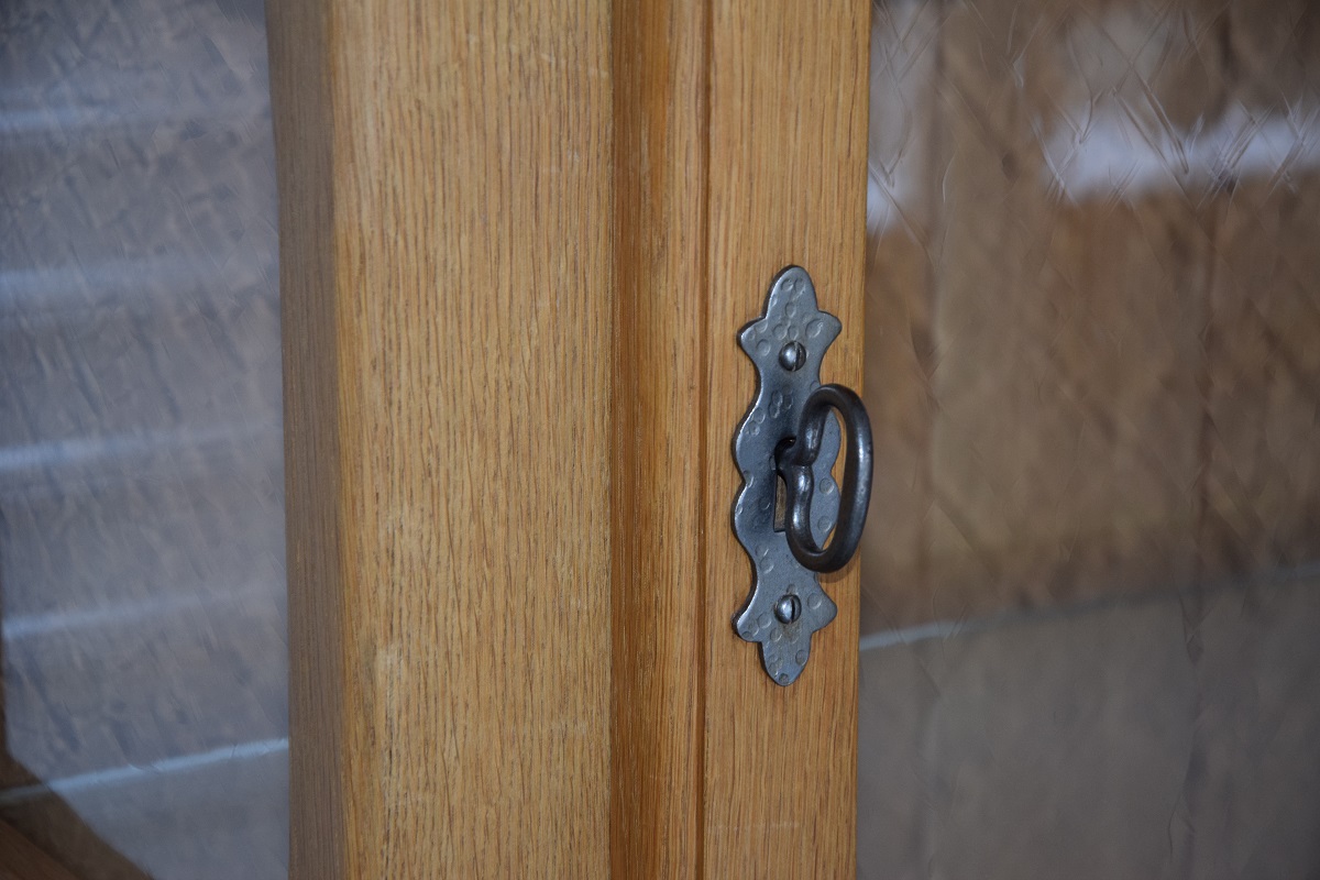 witryna z drewna dębowego - jak nowa