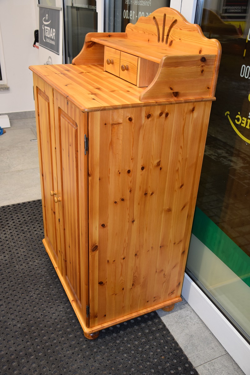 komoda z drewna sosnowego - jak nowa