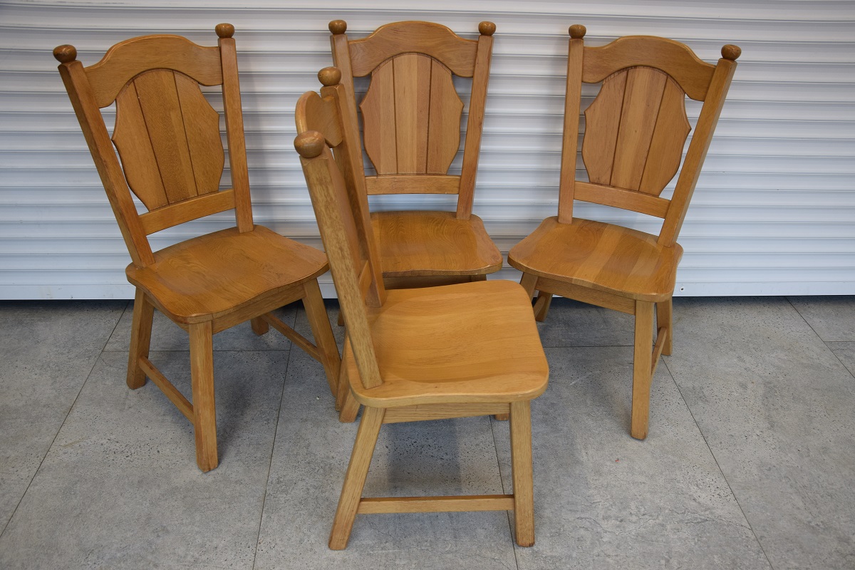 stół rozkładany i 4 krzesła - komplet z drewna dębowego - jak nowy