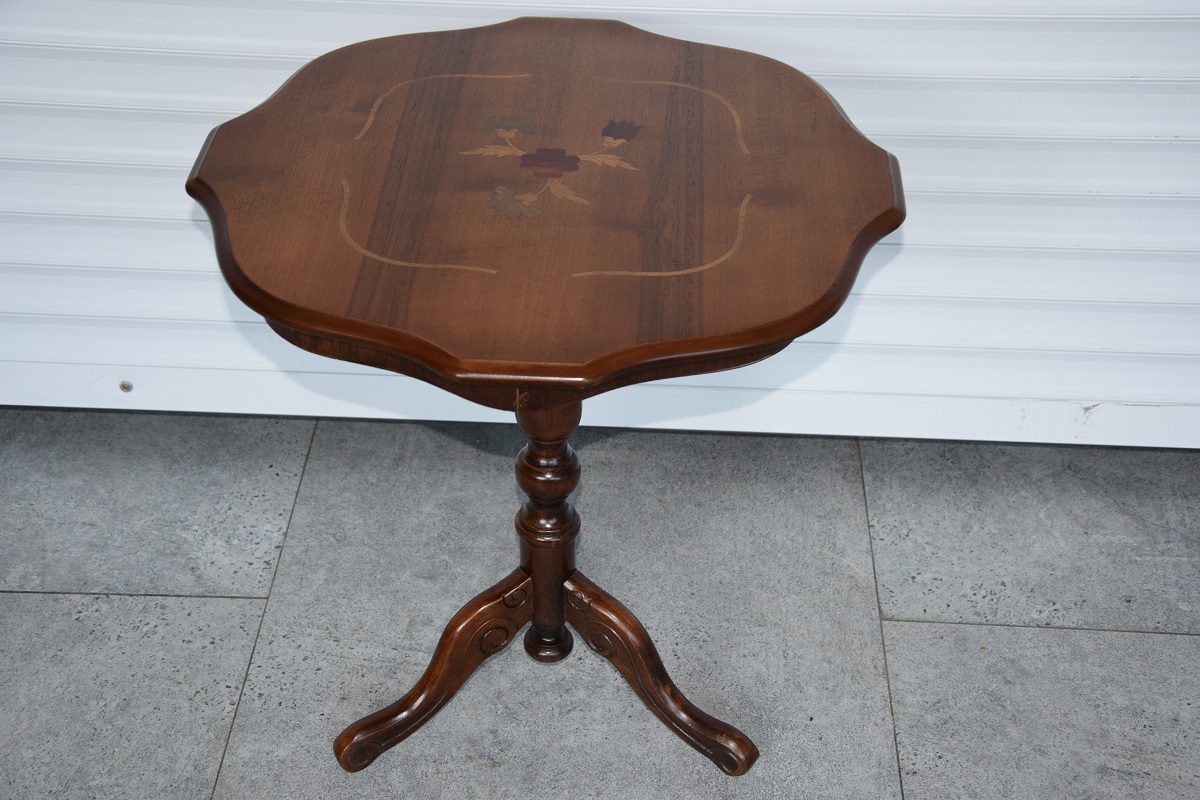 stolik kawowy z intersją - jak nowy