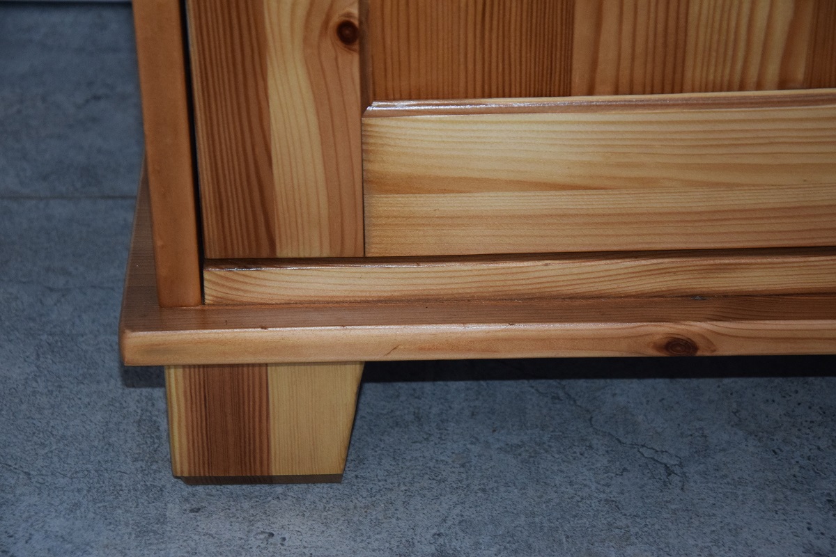 komoda z drewna sosnowego - jak nowa