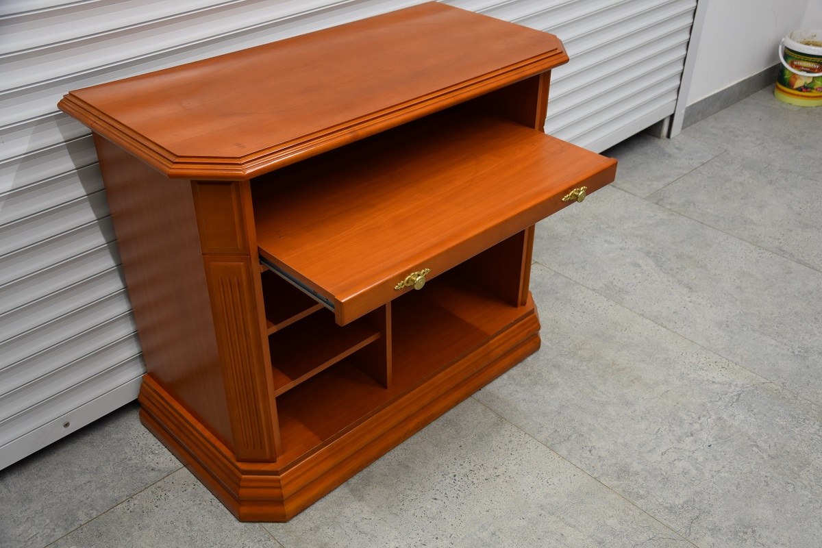 szafka rtv w dobrym stanie