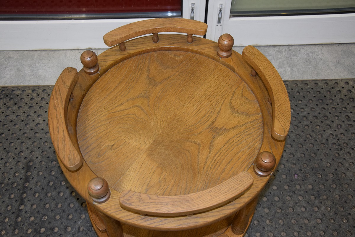 barek - stolik dębowy na kółkach - super stan