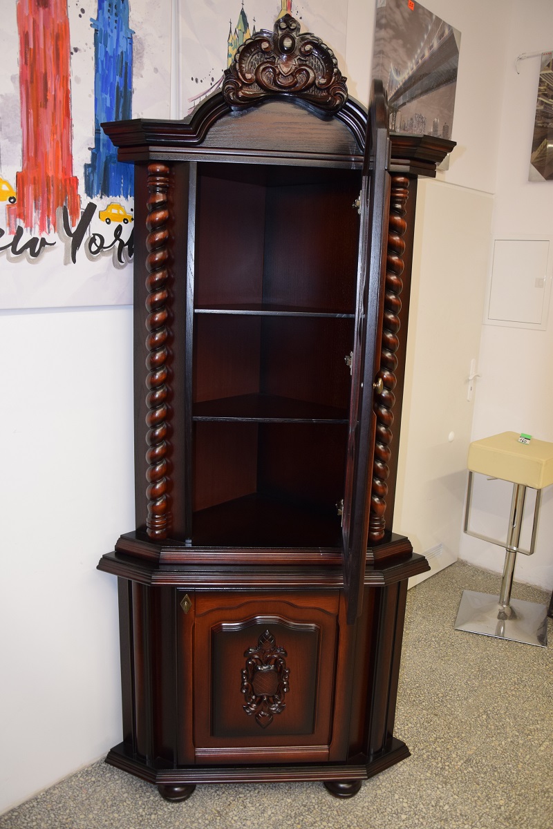 witryna narożna - jak nowa