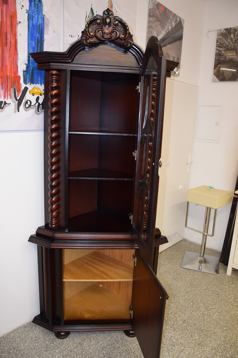 witryna narożna - jak nowa