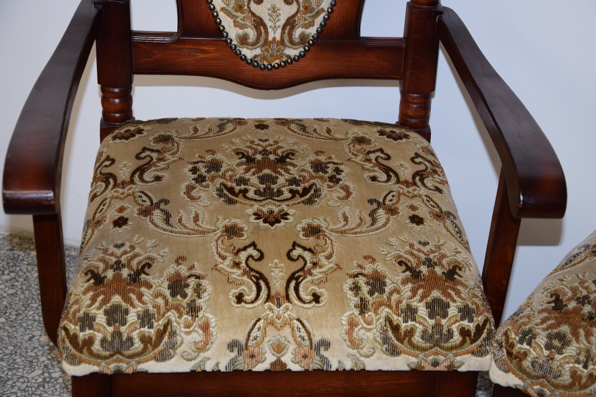 stół rozkładany i 10 krzeseł - komplet jak nowy